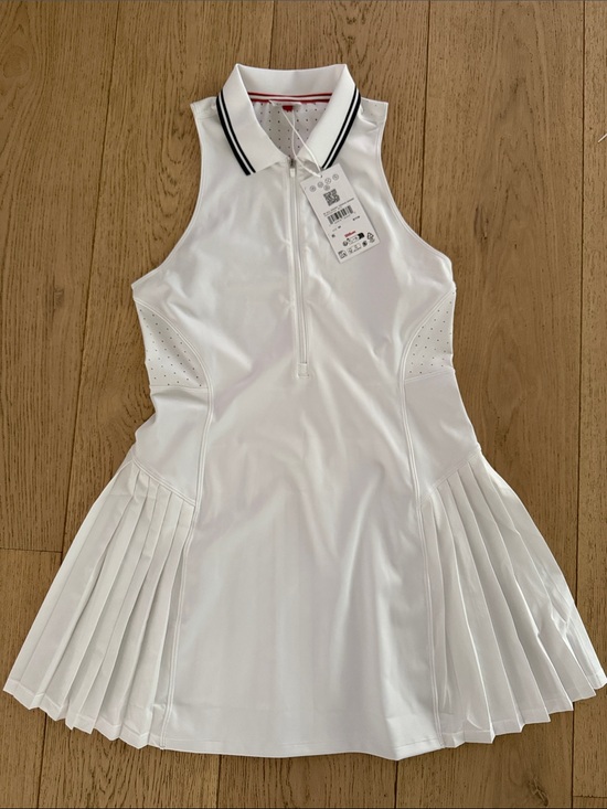 Wilson Other - Wilson White Sleeveless Pleated Tennis Dress with Polo Collar brand new! Size m